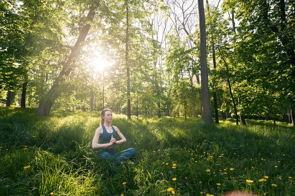 Calm Female Sitting Lotus Position Practicing Mindfulness Green Trees Wood — Stock Photo, Image