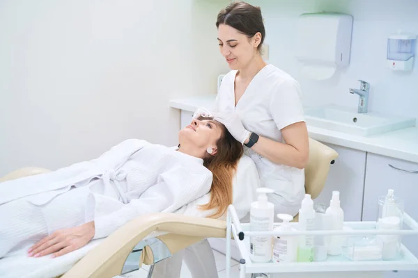Dermatologist Cleans Skin Patient Face Cotton Swabs Medical Cosmetology Center — ストック写真