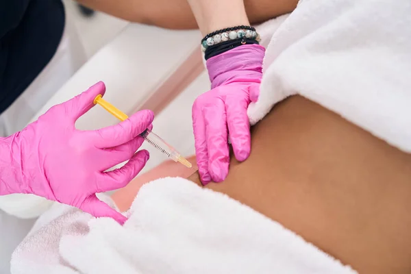 Patient Aesthetic Medicine Clinic Receives Injections Tightening Skin Abdomen — 스톡 사진