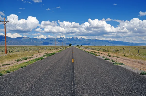 Rijden in de rocky mountains — Stockfoto