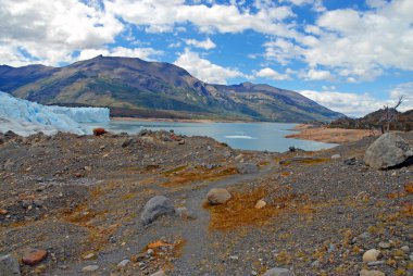 perito moreno Buzulu ve dağ manzarası, Patagonya Arjantin