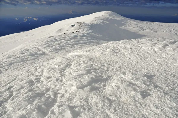 Vrcholu mount Rainier, Kaskádové pohoří, stát washington, usa — Stock fotografie