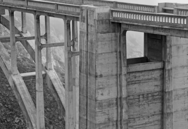 Bixby bridge, pacific coast highway i big sur, Kalifornien — Stockfoto