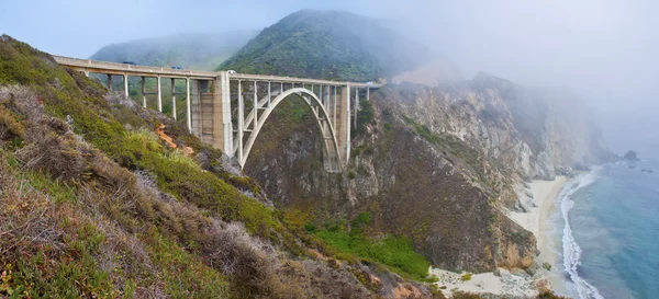 Μπίξμπι γέφυρα, pacific coast highway στο big sur, Καλιφόρνια — Φωτογραφία Αρχείου