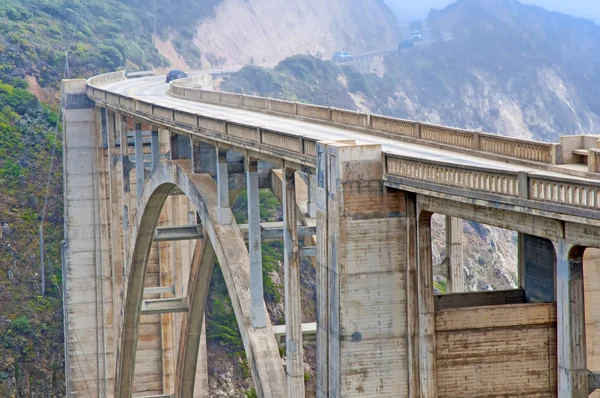 Pasifik Kıyıotobanından uçmadan big sur, california Bixby Köprüsü