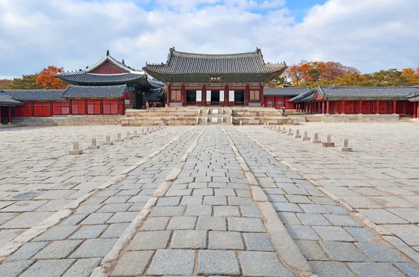 Hagyományos építészet changgyeonggung palace, Szöul, Dél-Korea — Stock Fotó