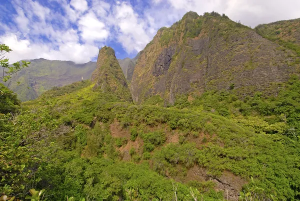 Valle di Iao nei monti Maui occidentali, Maui, Hawaii — Foto Stock