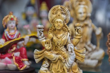 Budizm ve Hindu Dini. Dini dekorasyon. Hinduizm ve Budizm. Meditasyon için makaleler. İç huzuru. Doğulu görüntüler ve el sanatları. Budist dini.