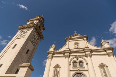 Güney Brezilya 'da antik ve dini mimari. Mimarlık ve şehircilik. Rio Grande do Sul eyaletindeki Ivor şehri. Eski kilise. Dini turizm