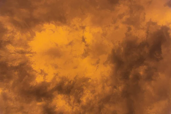 Δραματικός Ουρανός Και Σύννεφα Σούρουπο Φυσικό Τοπίο Χρωματιστά Σύννεφα Σάνσετ — Φωτογραφία Αρχείου