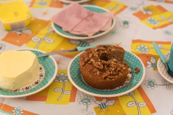 Mesa Com Café Pão Queijo Bolo Com Nozes Café Colonial — Fotografia de Stock