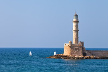 Hanya'nın eski Venedik Limanı içinde ligthhouse. Girit. Yunanistan