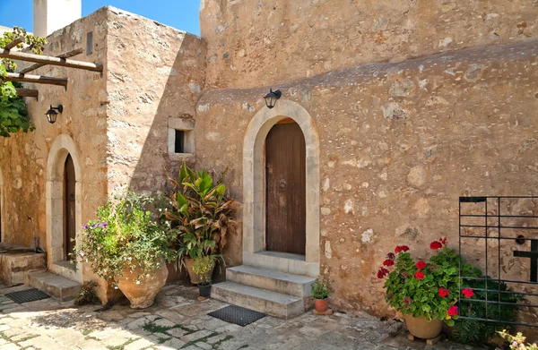 Das arkadi-Kloster. Mönchszellen. Griechenland. Beton. — Stockfoto