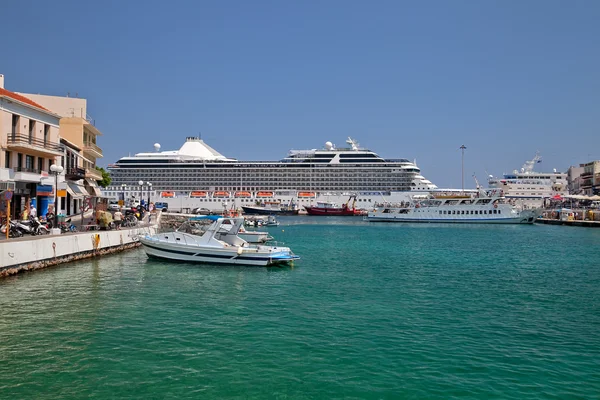 Agios Nikolaos port. Greece. Crete — Stock Photo, Image