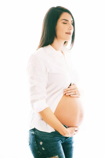 Backlight Portret Van Jonge Zwangere Vrouw Het Dragen Van Witte — Stockfoto