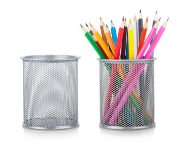 renkli kalemler ve tutucu