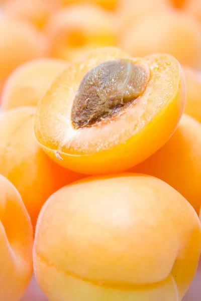 Apricots — Stock Photo, Image