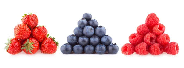 Raspberries, strawberries and blueberries — Stock Photo, Image