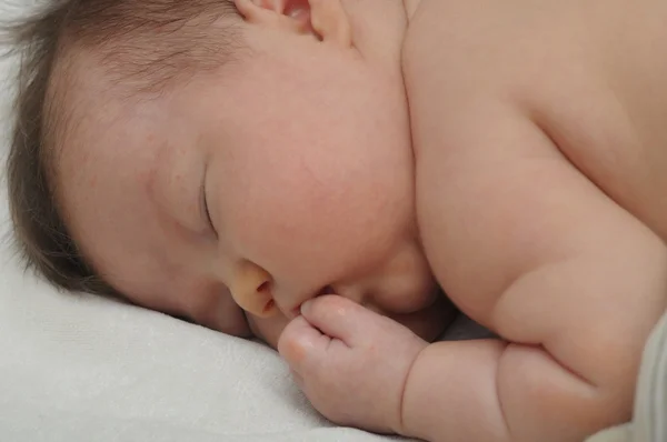 Newborn baby sleeping — Stock Photo, Image