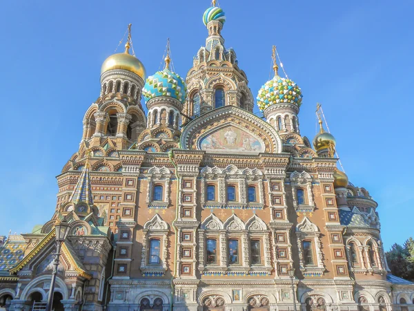 Kirche auf vergossenem Blut in Peterburg — Stockfoto