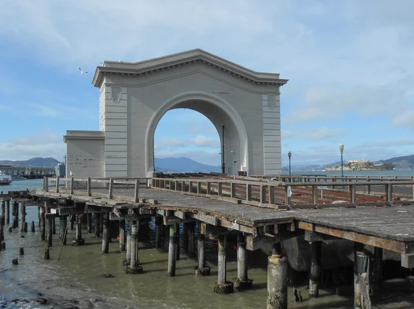 The Ferry Arch — Stock Photo, Image