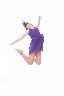 atlama ve havada süzülen bir kadın