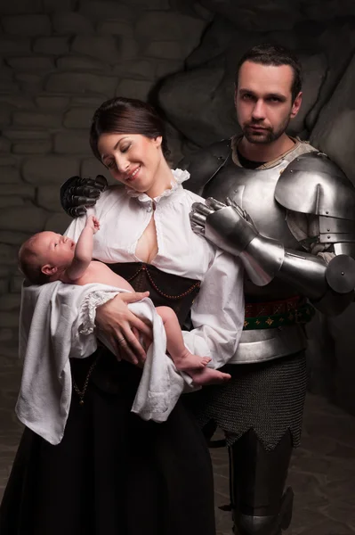 Feliz familia medieval — Foto de Stock