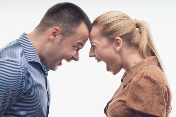 Collega's vechten elkaar samen met voorhoofd — Stockfoto