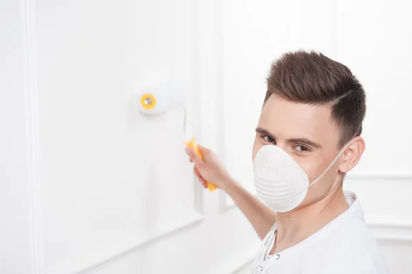 Painter with roller — Stock Photo, Image