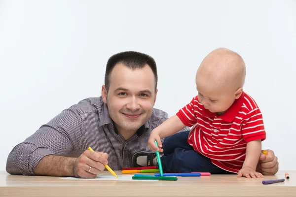 Vader en peuter zoon tekening — Stockfoto