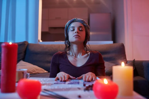 Calm fortune-teller getting ready for card reading — Stock Photo, Image