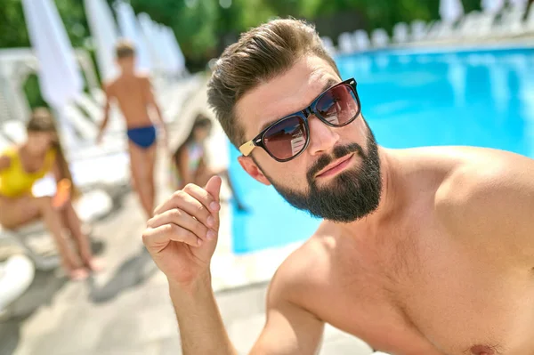 Serious Handsome Bearded Dark Haired Young Man Stylish Sunglasses Photographing — Stock Photo, Image