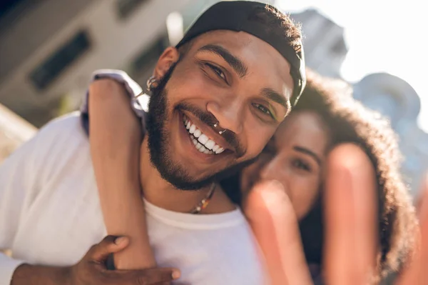 Happiness Lovely Young Couple Sunlight Looking Happy — Foto Stock