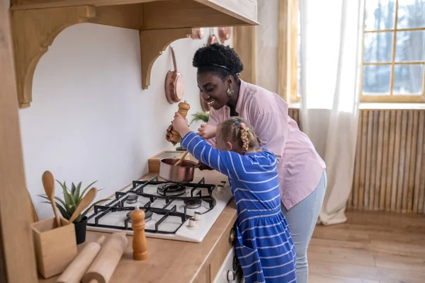 Kitchen Woman Girl Looking Busy While Doing Some Housework — Fotografia de Stock