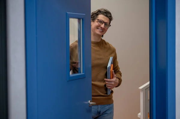 Teacher School Smiling Man Opening Door Looking Happy — Fotografia de Stock