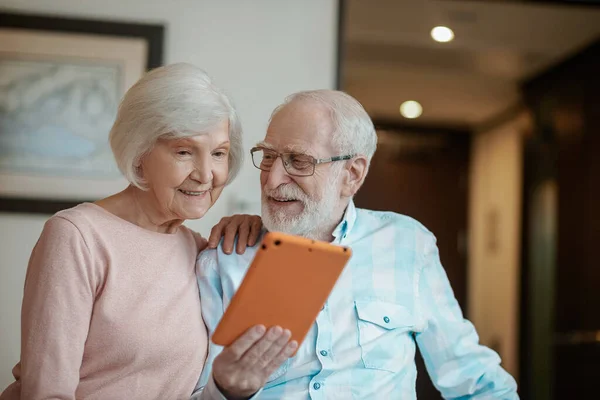 Excitement Senior Man Woman Watching Something Online Looking Excited — Foto de Stock