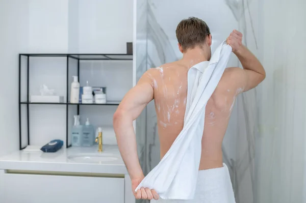 Shower Well Built Young Man Drying Himself Towel Shower — Zdjęcie stockowe