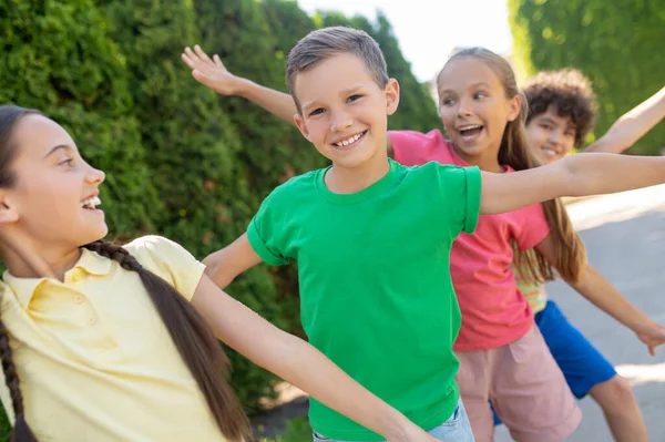 Children Playing Joyful Laughing Primary School Children Playing Together Green — 스톡 사진