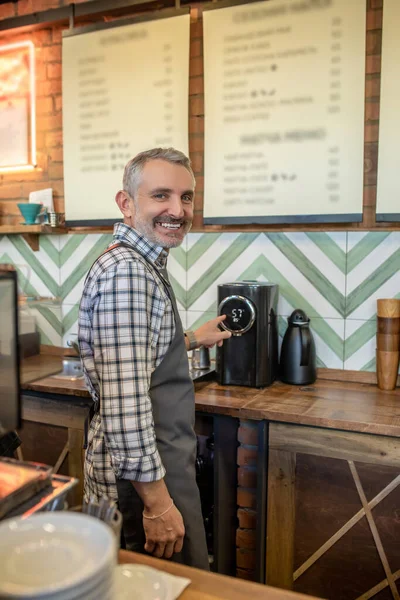 Barista Man Plaid Shirt Standing Coffee Machine Smiling — Foto Stock