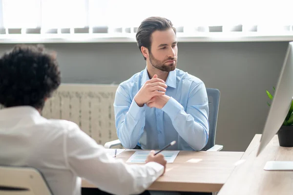 Discussion Two Young Businessmen Discussing Something Office — Foto de Stock