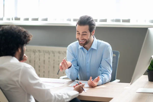 Discussion Two Young Businessmen Discussing Something Office — Photo