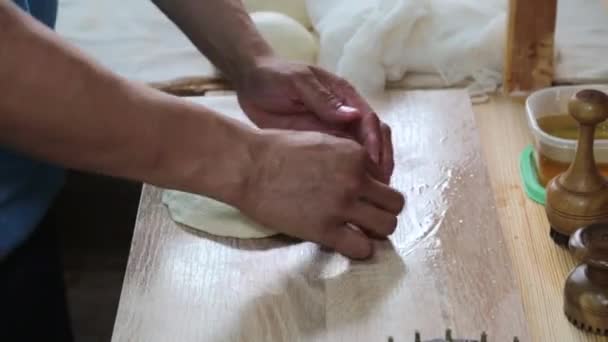 Ręczne Formowanie Ciasta Pieczenia Ciast Chlebowych Piekarniku Lub Tandoor Produkty — Wideo stockowe