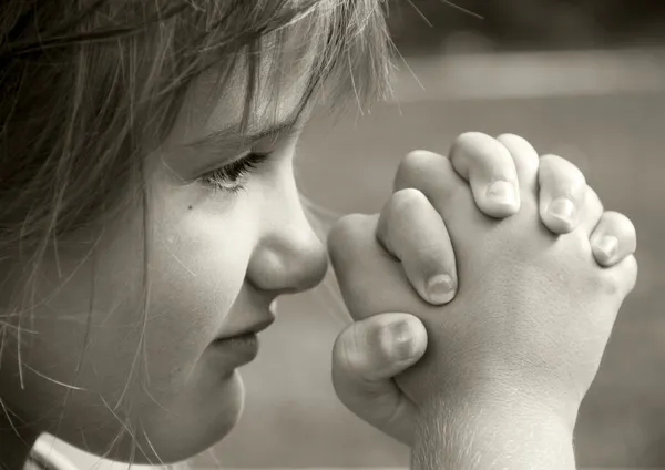 Girl in Prayer — Stock Photo, Image