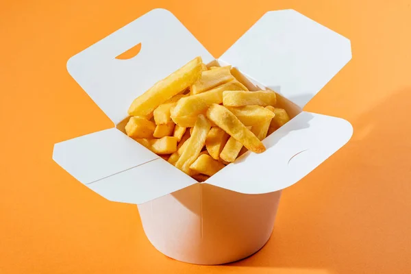 Pommes Papiertüte Auf Gelbem Hintergrund — Stockfoto