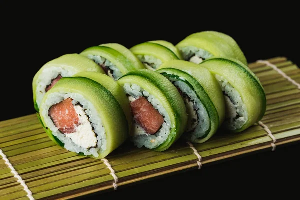 Sushi Salmon Cucumber Black Background — Stock Photo, Image