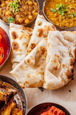 Doğu popüler abur cuburlarının çeşitliliği