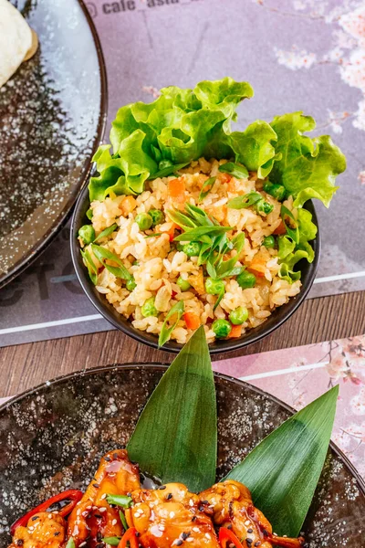 Arroz Frito Com Legumes Ervas — Fotografia de Stock