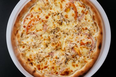 İtalyan pizzası. Yakın plan.