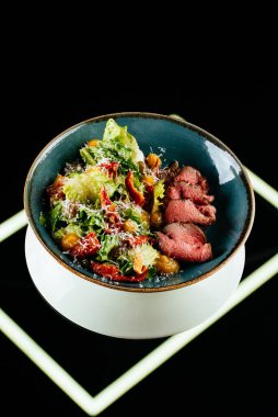 Lezzetli Asya yemeklerinin yakın görüntüsü