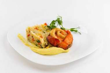 pirinç ızgara somon 